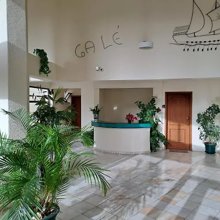 Apartament Do Algarve Armação de Pêra